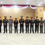 Wabup Hairan SH Menghadiri Upacara Peringatan Hari Pahlawan Ke – 76 Tahun Di Balai Pertemuan Kantor Bupati Tanjab Barat