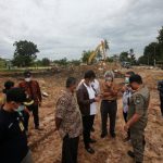 Pulang dari Dubai, Rudi Langsung Tinjau Penataan Jalan di Batubesar