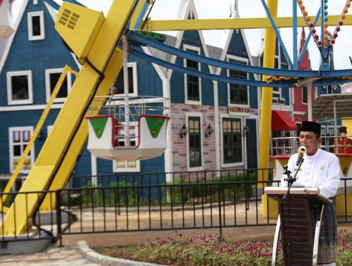 Gubernur Kepri, Ansar Ahmad meresmikan Trans Studio Garden, Jumat (12/11/21). Foto: Dok Pemprov Kepri