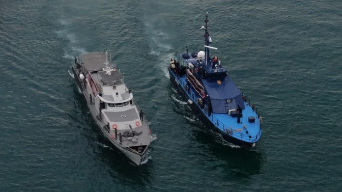 Operasi gabungan Bea Cukai Batam dan BC Kepri bersama Danlantamal IV Tanjungpinang, Kamis (30/12). Foto: Humas BC Batam
