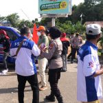 Aksi Simpatik Polwan Polres Bintan Hadapi Unras Fspmi