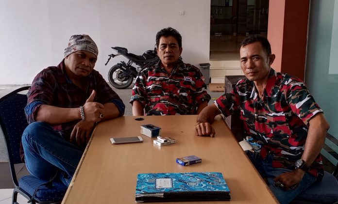 Ketua Macab Bintan, Rahmadi bersama Ketua I, Rudianto dan Ketua II Rotal, Sabtu (18/12). Foto: Dok Mimbarpublik.com