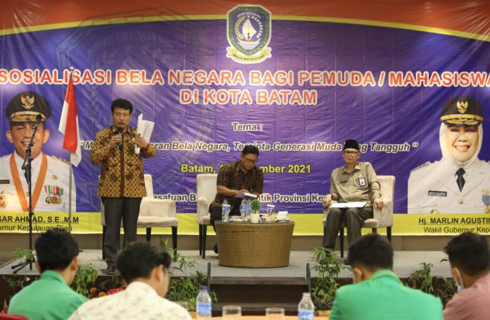Waka Komisi I DPRD Kepri, Taba Iskandar jadi narasumber sosialisasi pelatihan bela negara, Selasa (14/12). Foto: Dok Media Sejahtera Group
