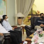 Wawako dan Kepala Disbudpar Batam Sambut Kedatangan Sandiaga Uno di Bandara Hang Nadim