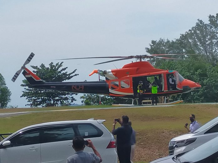 Menhub Budi Karya Tinjau Bandara Busung di kawasan Industri Bintan Inti Estate, Senin (24/1). Foto: Dok Jalurnews.com