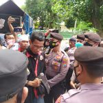 Tutup Total Jalan, LSM Gerak Indonesia Gelar Aksi Damai di Kantor Dinas Kominfo