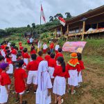 Bu Guru Kembar: Tanamkan Nasionalisme Sejak Balita