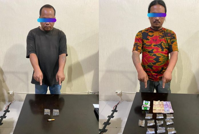2 Pria penyalah guna narkoba diringkus Satuan Reserse Narkoba Polres Tanah Karo di Warung Tuak, 22 Februari 2022 (Foto: Humas)