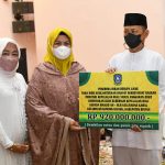 Tingkatkan Ukhuwah Islamiyah, Pemprov Kepri Serahkan Bantuan Rp920 Juta Untuk Masjid An-Nur Kawal