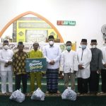 Roby Serahkan Hibah Pembangunan Masjid Fastabiqul Khairot