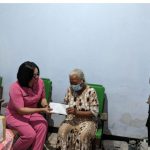 Nenek 62 tahun menjadi inspirasi masyarakat melawan seorang jambret