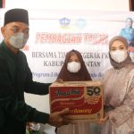 Penghujung Ramadhan, Hafizha Berbagi Senyuman dan Kebahagiaan