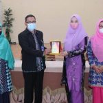 Dekranasda Siak Edukasi Perserta Studi Wisata SD Islam Al Azhar 54 dari Pekanbaru Tentang Batik Khas Siak