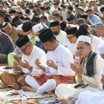 Wali Kota Batam Muhammad Rudi dan Keluarga Shalat Idul Adha di Dataran Engku Putri