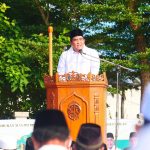 Plt Bupati Bintan Jadi Khatib Shalat Idul Adha di Lapangan Toapaya