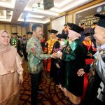 Paparkan 4 Proyek Besar Pembangunan, Rudi Pesan ke Wisudawan Universitas Ibnu Sina Persiapkan Diri
