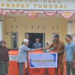Warga Prapat Tunggal Mendapatkan bantuan PAH dari Pemdes Setempat