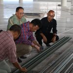 Kepala BP Batam Tinjau Renovasi Plafon Masjid Tanjak
