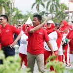 Bersama Masyarakat Batam, Rudi Ikuti Senam Jantung Nusantara dan Jalan Santai
