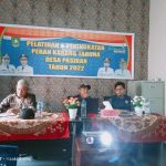 Pemdes Pasiran Gelar Pelatihan dan Peningkatan Karang Taruna Kepala Desa Pasiran, Sopian dan narasumber karang taruna saat adakan pelatihan, Rabu (3/11/2022) Foto by mira