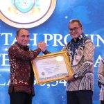 Gubernur Edy Rahmayadi Terima Penghargaan Predikat Kepatuhan Standar Pelayanan Publik dari Ombudsman