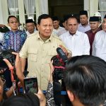 Menhan Prabowo Subianto Serahkan Bantuan Rp3 Miliar Pembangunan Masjid Agung Sumut