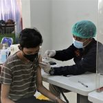 Vaksin Masih Jadi Persyaratan Naik KA, Layanan Vaksin Di Stasiun Pasar Senen Dipadati Calon Penumpang