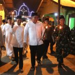 Ditandai Pawai Obor, Bupati Roby Gemakan Takbir Idul Adha Dari Pesisir Pulau Bintan