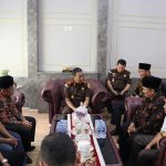 Beri Dukungan Kepada Penegak Hukum, Tokoh Adat Berbagai Suku Bengkalis Datangi Kantor Kajari