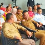 Bersama Gubernur Kepri, Wirya Silalahi Bagi-bagi 1.200 Paket Sembako