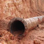 BU SPAM Kejar Target Penyambungan dan Relokasi Pipa 300