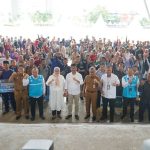 Secara Simbolis, PLN Batam Serahkan Bantuan Paket Sembako untuk Nelayan Tradisional Kota Batam