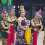 Tari Klasik Jawa Yang Penuh Pesona Diiringi Gamelan Tampil di Pendopo SMKN 8 Surakarta