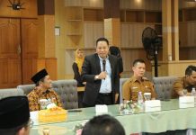 Ketua DPRD Siak Indra Gunawan, SE berikan Motivasi kepada Siswa Siswi MAN IC