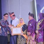 Menjadi Satu dari 99 Kabupaten/Kota,Bengkalis Terima Sertifikat Bebas Frambusia