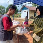 Sambut Lebaran, Artha Graha Peduli dan PT Makmur Elok Graha Berbagi Berkah Melalui Pasar Murah Sembako