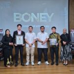 Boney Raih Rekor MURI untuk Penjualan Suplemen Peninggi Badan Terbanyak di Marketplace