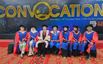 CFO Hopeland Umi Khulsum Meraih Gelar Ph.D dari Asia E University Malaysia