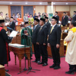 Dibimbing Ketua Pengadilan Negeri, Kamal, Aweng, dan Hendra Resmi Jadi Pimpinan DPRD Kota Batam