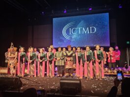 Penari Tradisional Indonesia Yang Memukau Peserta Konferensi International Council for Traditions of Music and Dance (ICTMD)