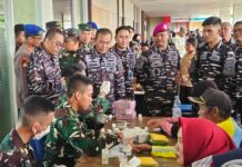 Koarmada RI Gelar Bakti Sosial dan Kesehatan di Muara Angke