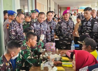 Koarmada RI Gelar Bakti Sosial dan Kesehatan di Muara Angke
