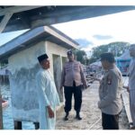 Respon Cepat IPTU Supriono Datangi Robohnya Pelantar Pelabuhan Tajur Di Dusun Resun, Kecamatan Senayang