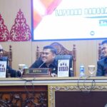 Wakil Bupati Bengkalis Dengarkan Laporan Banggar DPRD Terhadap LKPJ Tahun 2024 dan Beri Tanggapan