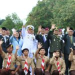 Ucapkan Selamat Hari Pahlawan, Ketua DPRD Kota Batam Ikuti Upacara dan Tabur Bunga di Mako Kodaeral IV